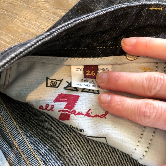 7 For All Mankind Black Jean Skirt sz 26 - Picture 4 of 4